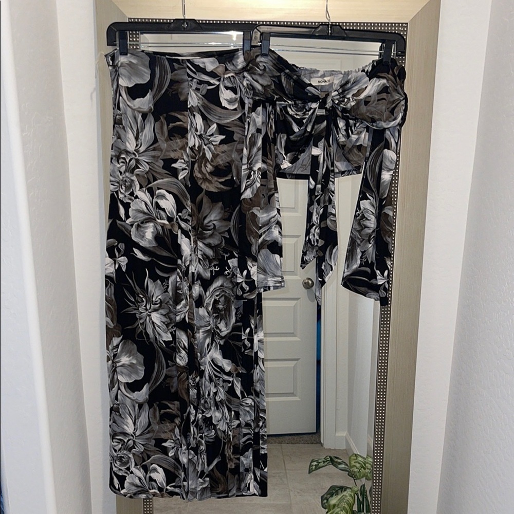 2 piece matching set - black and white palazzo pants and off the shoulder top